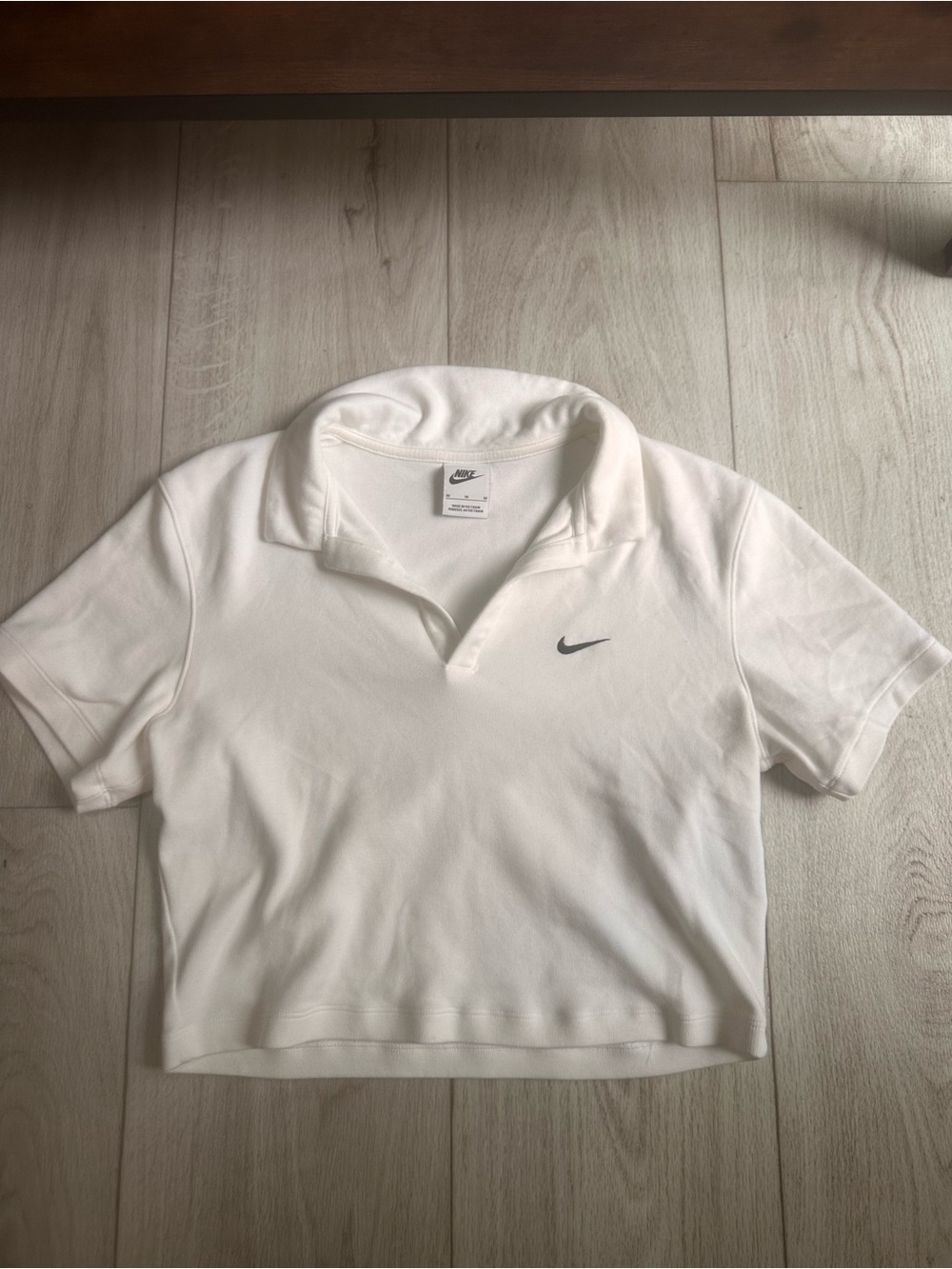 Nike Women’s White Polo Crop Top